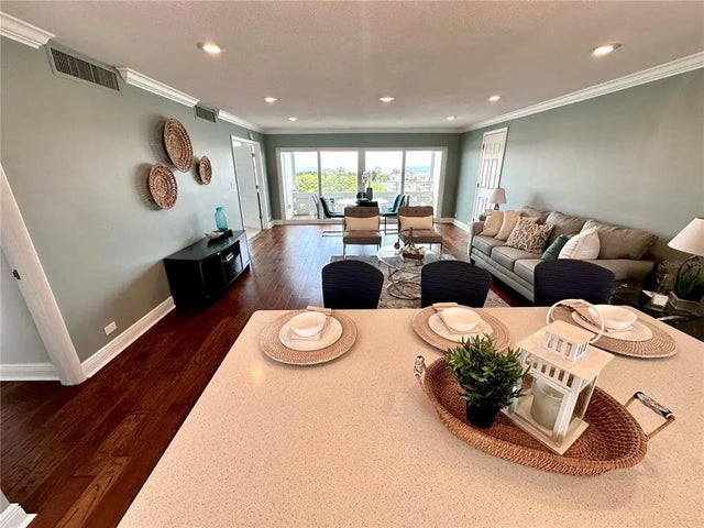 1365 Snell Isle Boulevard Ne 6e, ST PETERSBURG