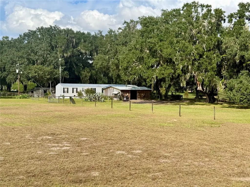 2531 Cr 546a, BUSHNELL