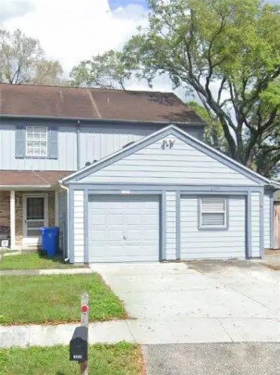 6219 Oak Cluster Circle, TAMPA