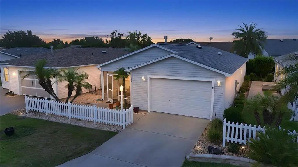 389 Seven Oaks Lane, THE VILLAGES