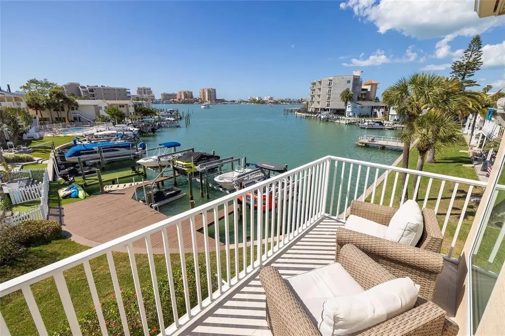 372 Larboard Way, CLEARWATER BEACH
