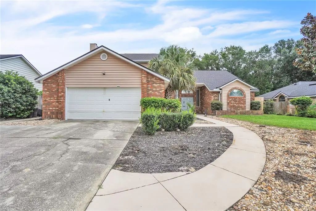 13 Bass Lake Drive, DEBARY
