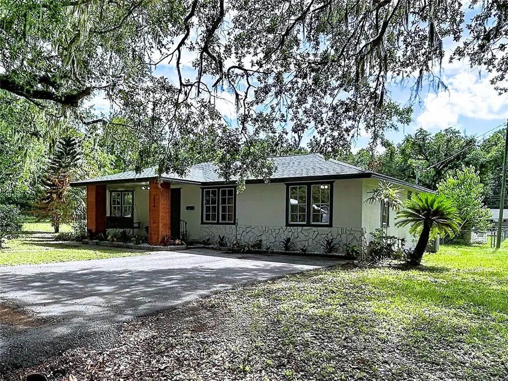 524 East Avenue, BROOKSVILLE