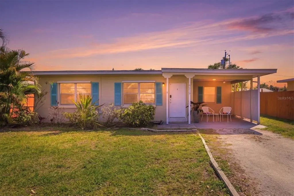 5919 Richard Place, SARASOTA