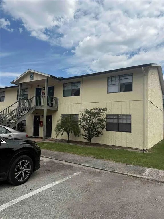 12401 Hibiscus Oak Place 101, TAMPA