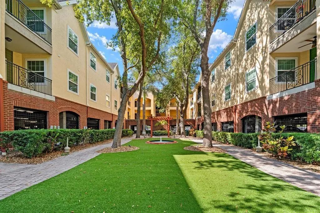 2010 E Palm Avenue 14317, TAMPA
