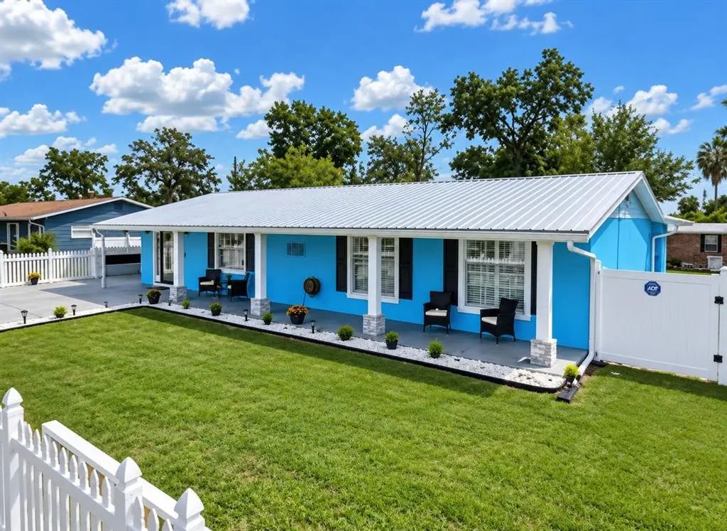 39352 Lincoln Avenue, ZEPHYRHILLS