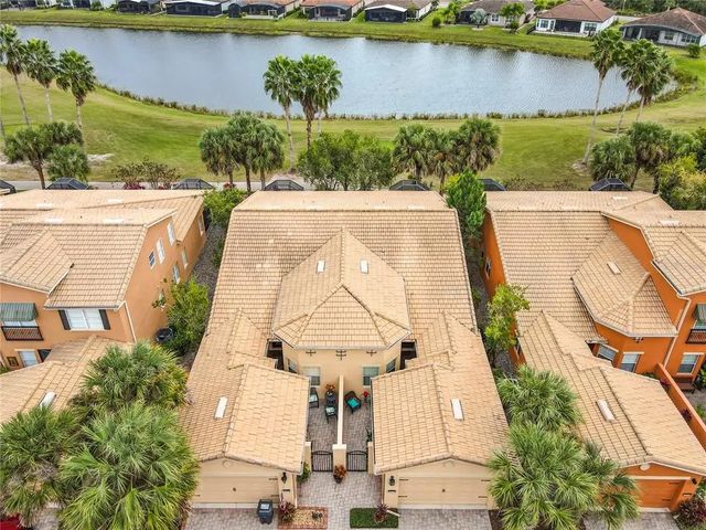 2472 Palm Tree Drive, KISSIMMEE