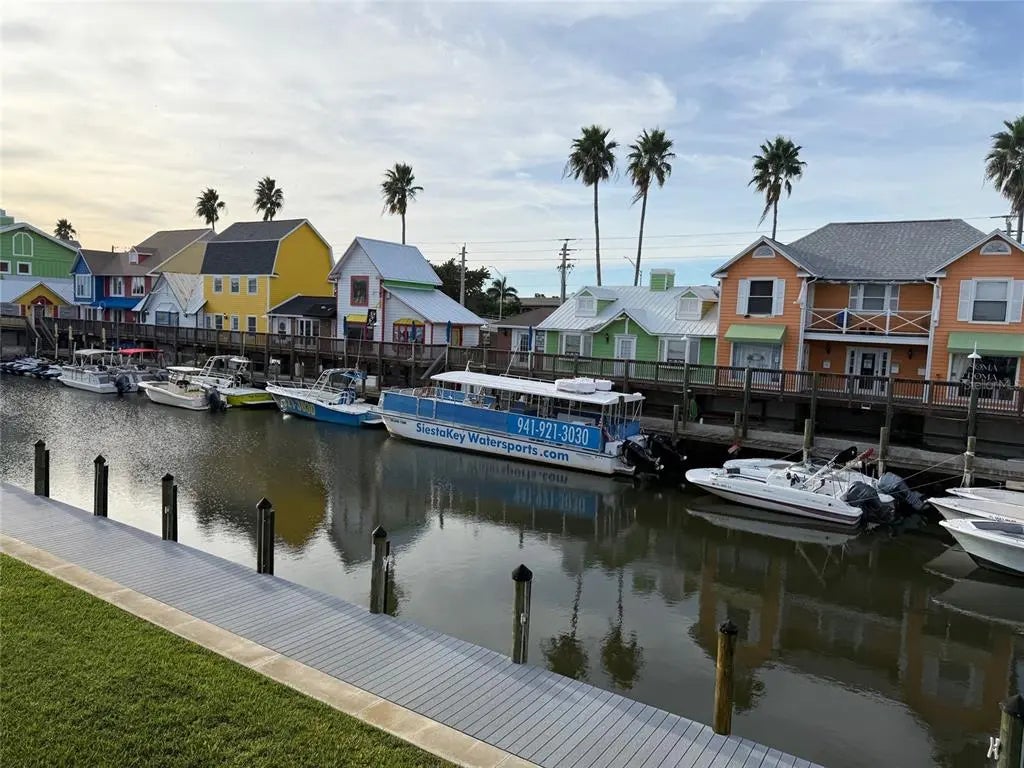 Gulf Shores Realty: 1 b85eb3f4b52e92318ddd6db7364afc76 o