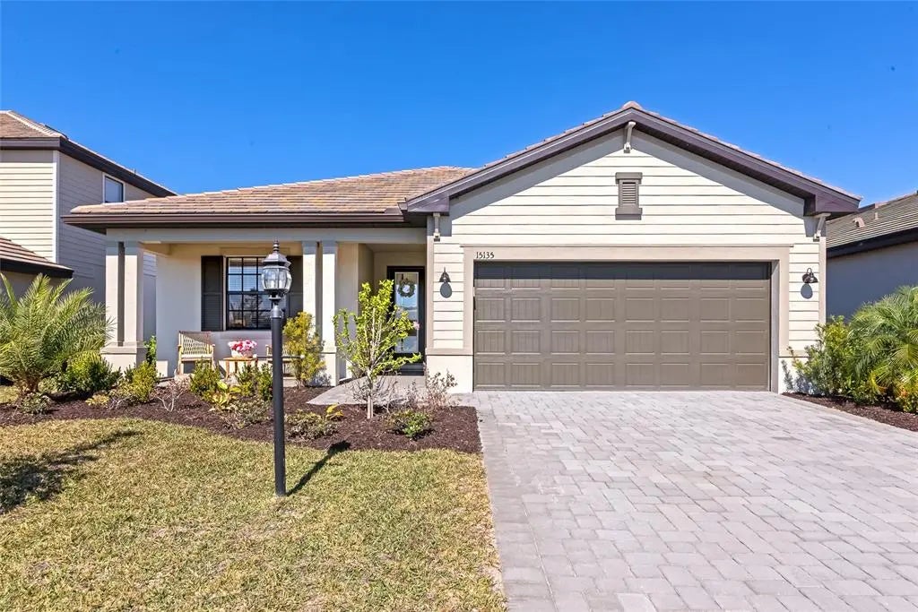 15135 Oxford Grey Drive, BRADENTON