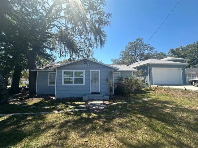 8702 El Portal Dr, TAMPA