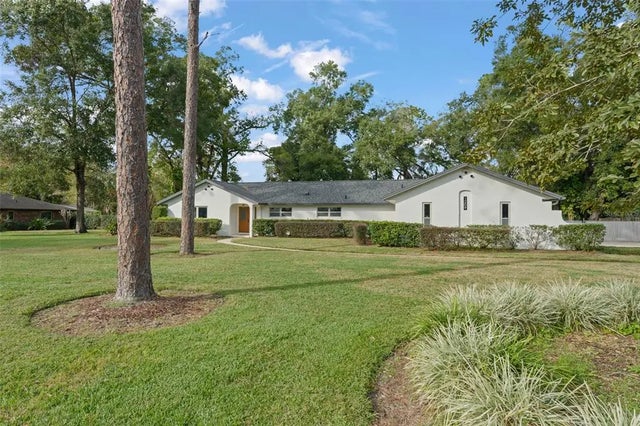 1209 Roxboro Road, LONGWOOD