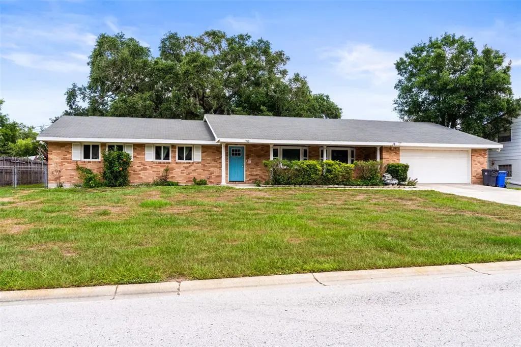 710 Debra Lynne Drive, BRANDON