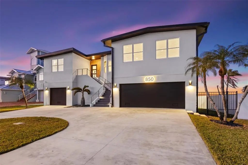 850 Bay Point Drive, MADEIRA BEACH