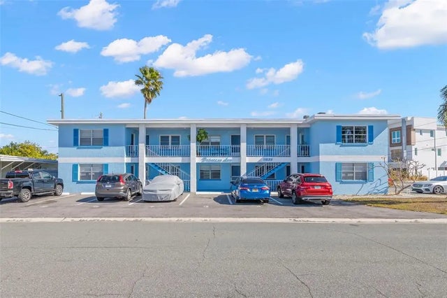 11025 2nd Street E 8, TREASURE ISLAND