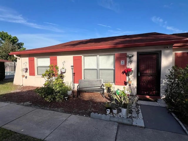68 S Marbrisa Way, KISSIMMEE