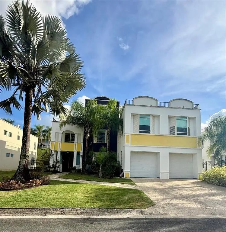 H 11 Caguas Real, Torres Del Oro, CAGUAS