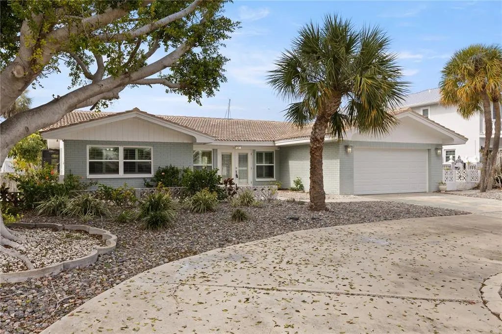 404 4th Avenue N, TIERRA VERDE