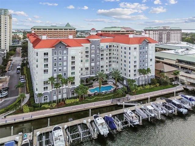 700 S Harbour Island Boulevard 822, TAMPA