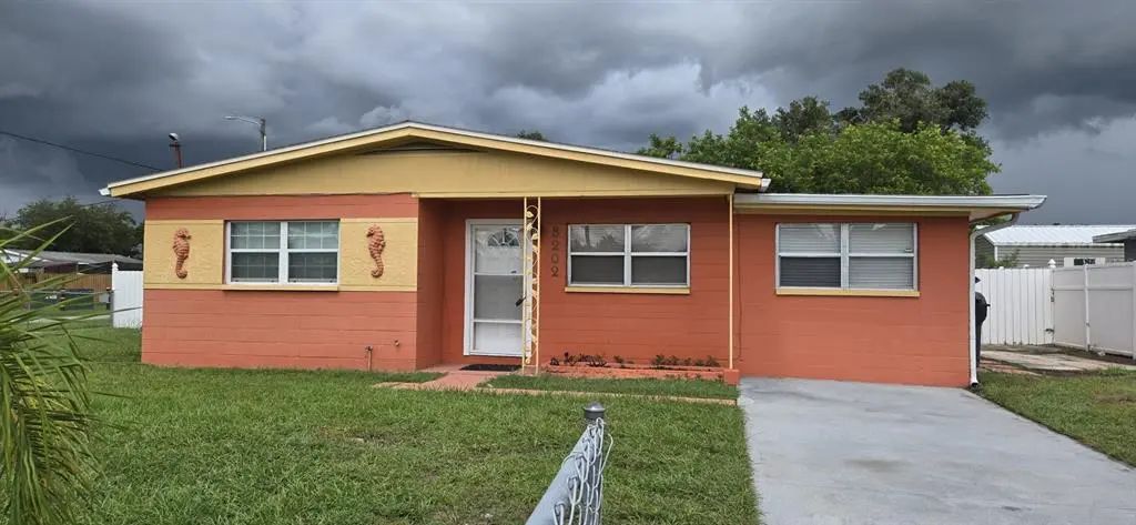 8202 Dahlia Avenue, TAMPA