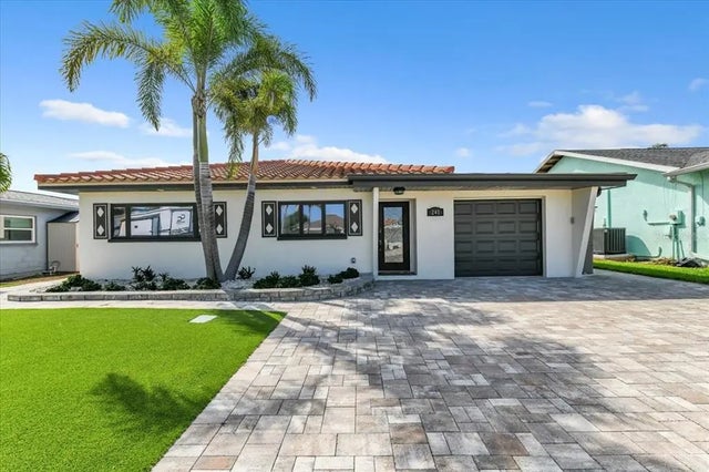 241 176th Terrace Drive E, REDINGTON SHORES