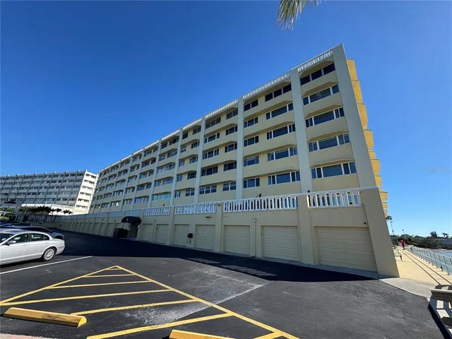 100 Bluff View Drive 502c, BELLEAIR BLUFFS