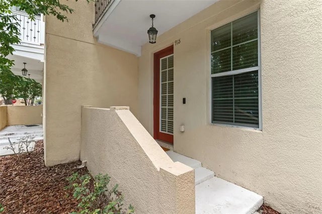 918 Sombra Street, TAMPA
