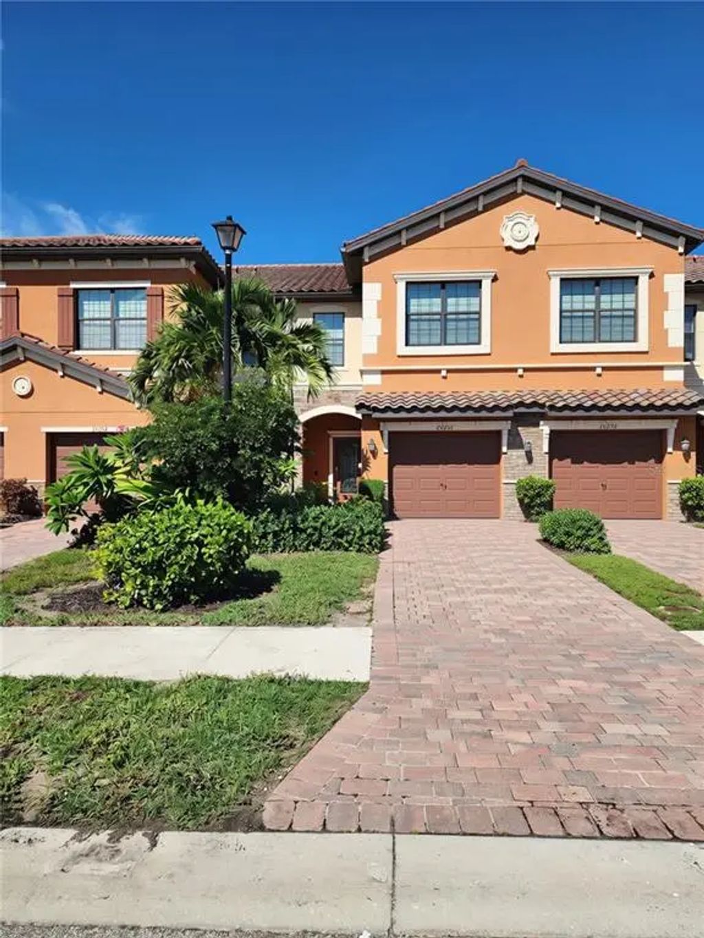 20252 Lagente Circle, VENICE