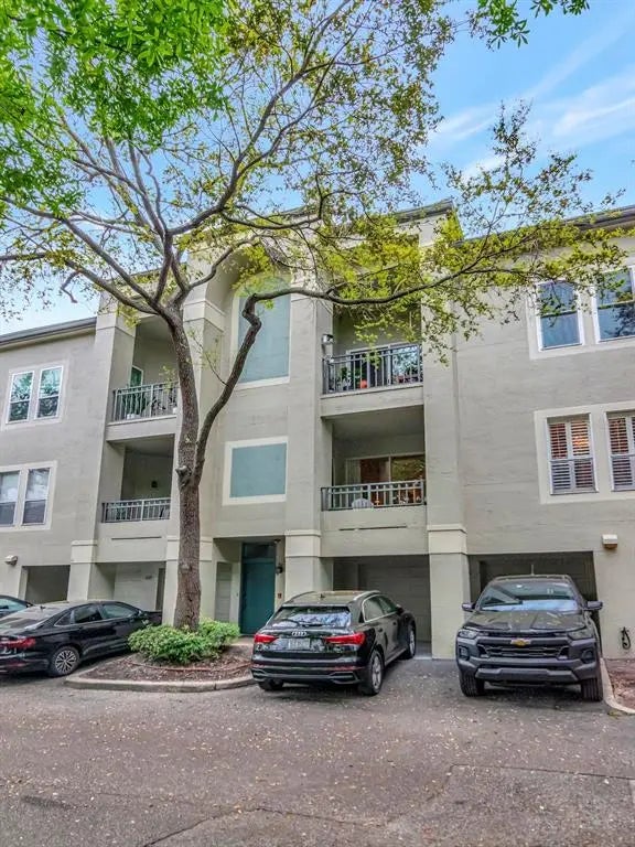 605 Island Place Way, TAMPA