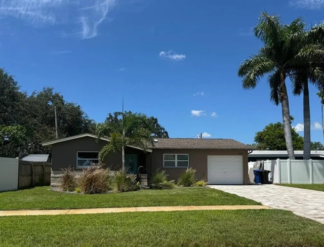 1836 Bayou Grande Boulevard Ne, ST PETERSBURG