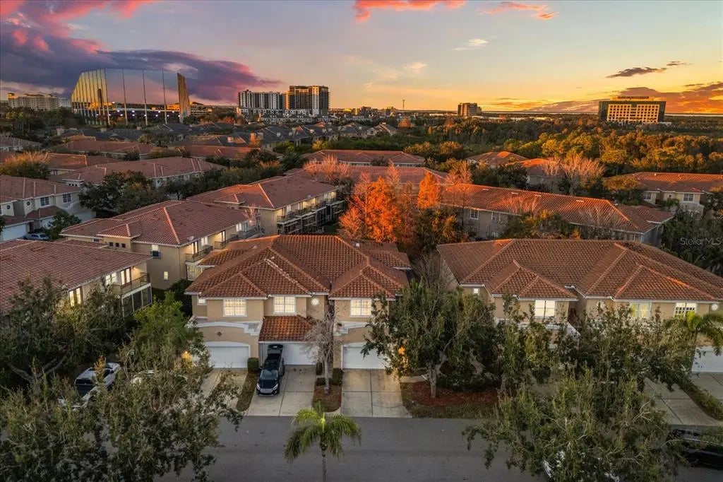 171 Valencia Circle, ST PETERSBURG