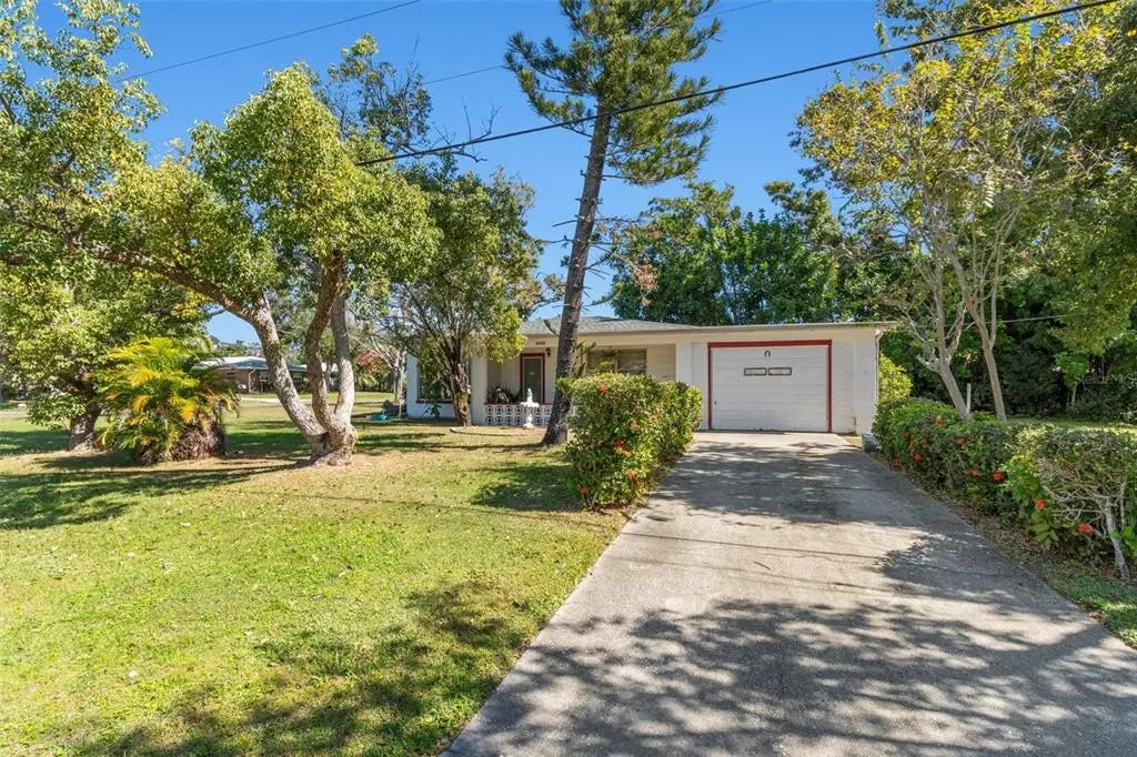 4755 Osage Road N, ST PETERSBURG