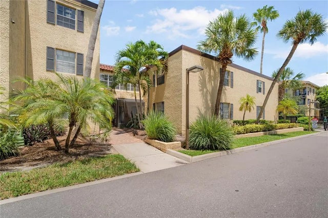 5305 San Sebastian Court 125, TAMPA