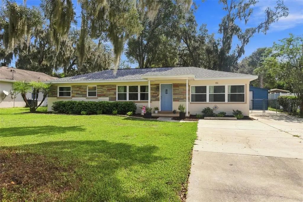 82 Melodie Lane, DELAND