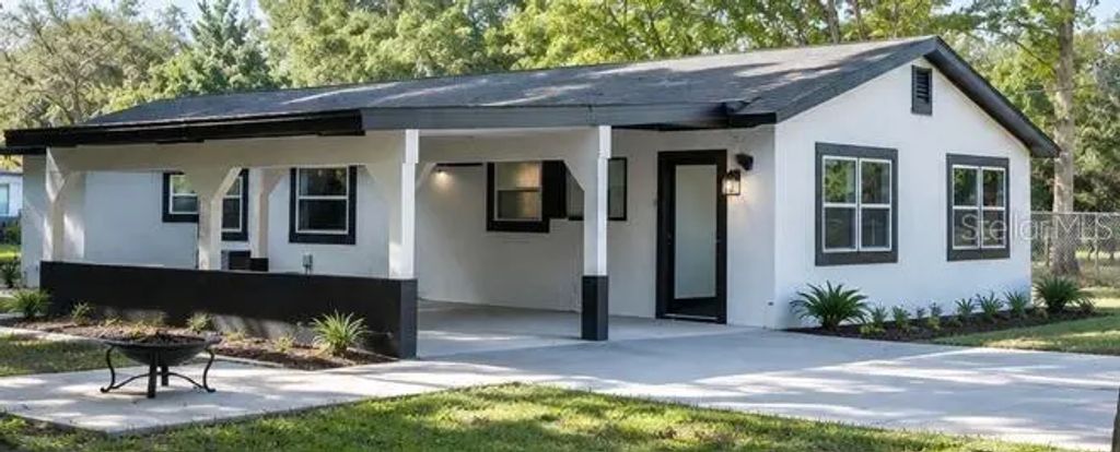 334 W Beresford Road, DELAND