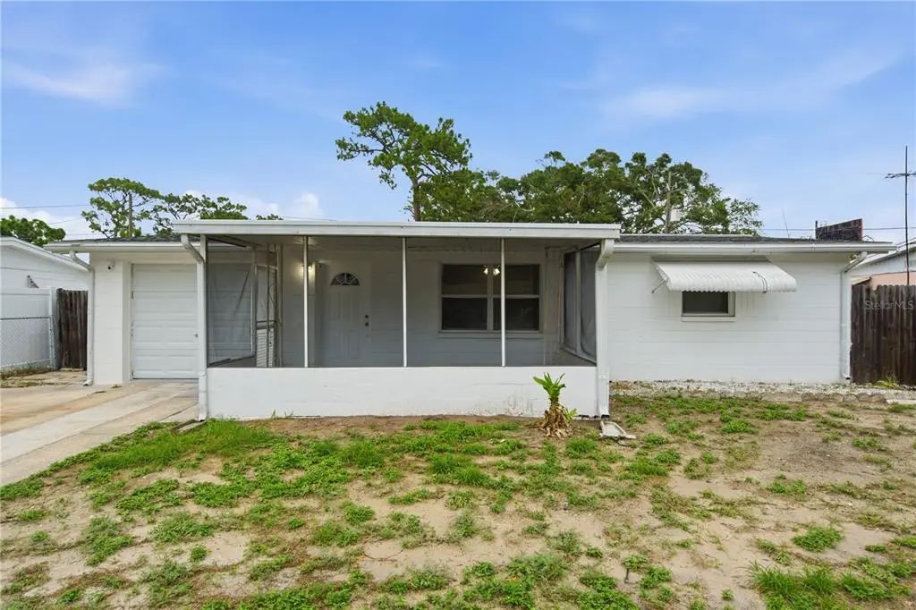2122 Holiday Drive, HOLIDAY