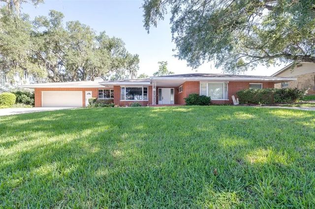 300 Crest Drive, HAINES CITY
