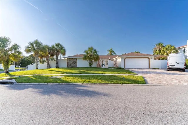 320 Harbor Passage, CLEARWATER BEACH