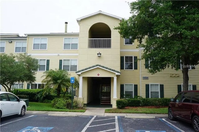 18235 Bridle Club Drive 18235, TAMPA