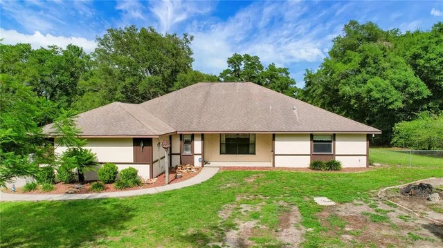 39132 Grays Airport Road, LADY LAKE