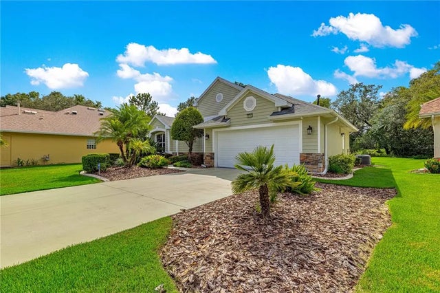 8045 Waterbury Way, MOUNT DORA
