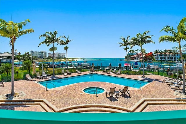 1090 Pinellas Bayway S A5, ST PETERSBURG