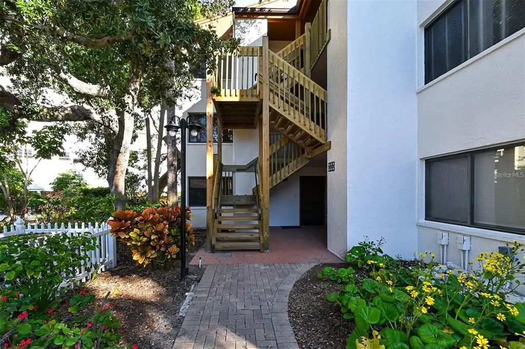 1900 Cove Ii Place 122, SARASOTA