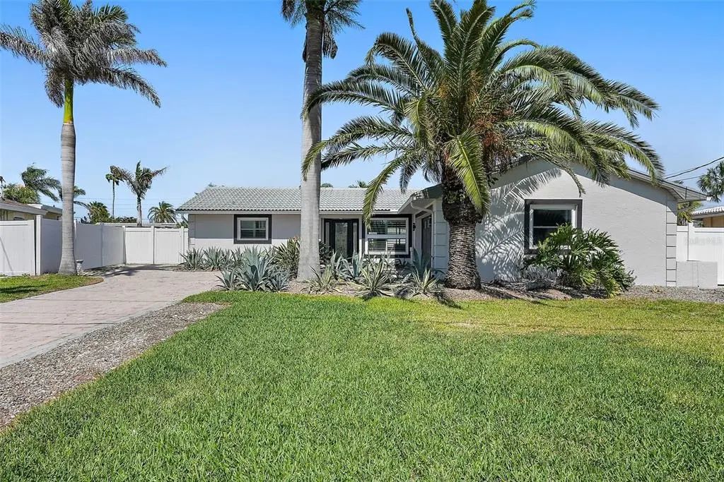 3755 Belle Vista Drive E, ST. PETE BEACH