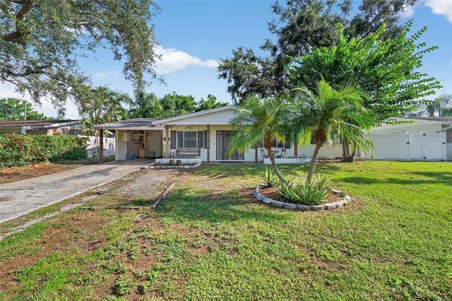 1557 79th Avenue N, ST PETERSBURG