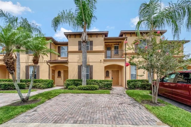 216 Bergamo Drive, DAVENPORT