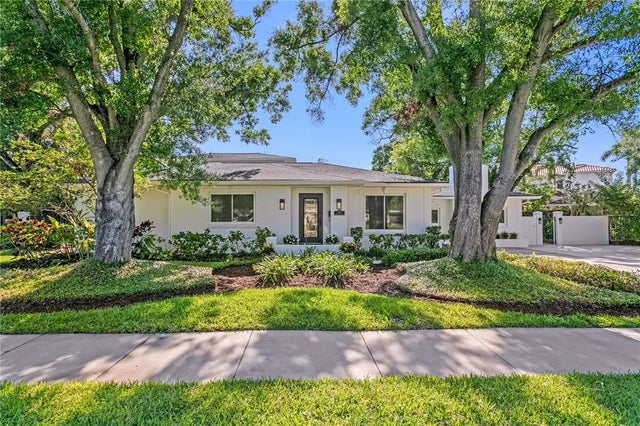 444 W Davis Boulevard, TAMPA