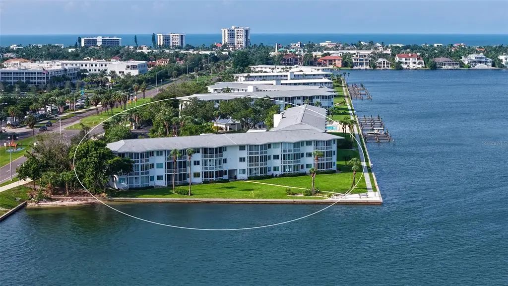 777 John Ringling Boulevard 36, SARASOTA