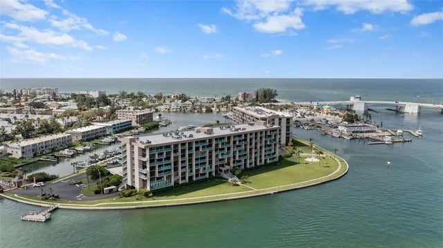 1 Key Capri 611e, TREASURE ISLAND