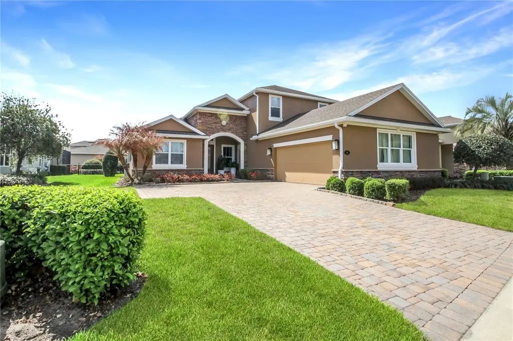 138 Old Moss Circle, DELAND